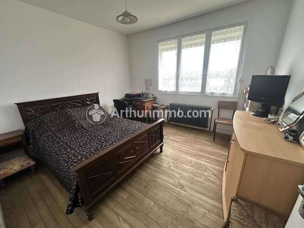 Maison à SAINT-ASTIER