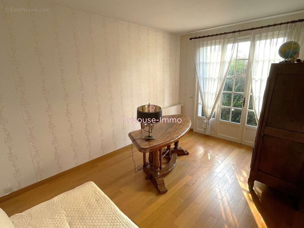 Maison à GAILLON-SUR-MONTCIENT