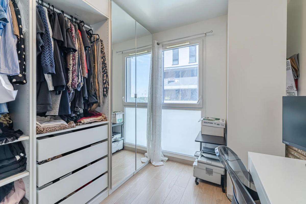 Appartement à FRESNES