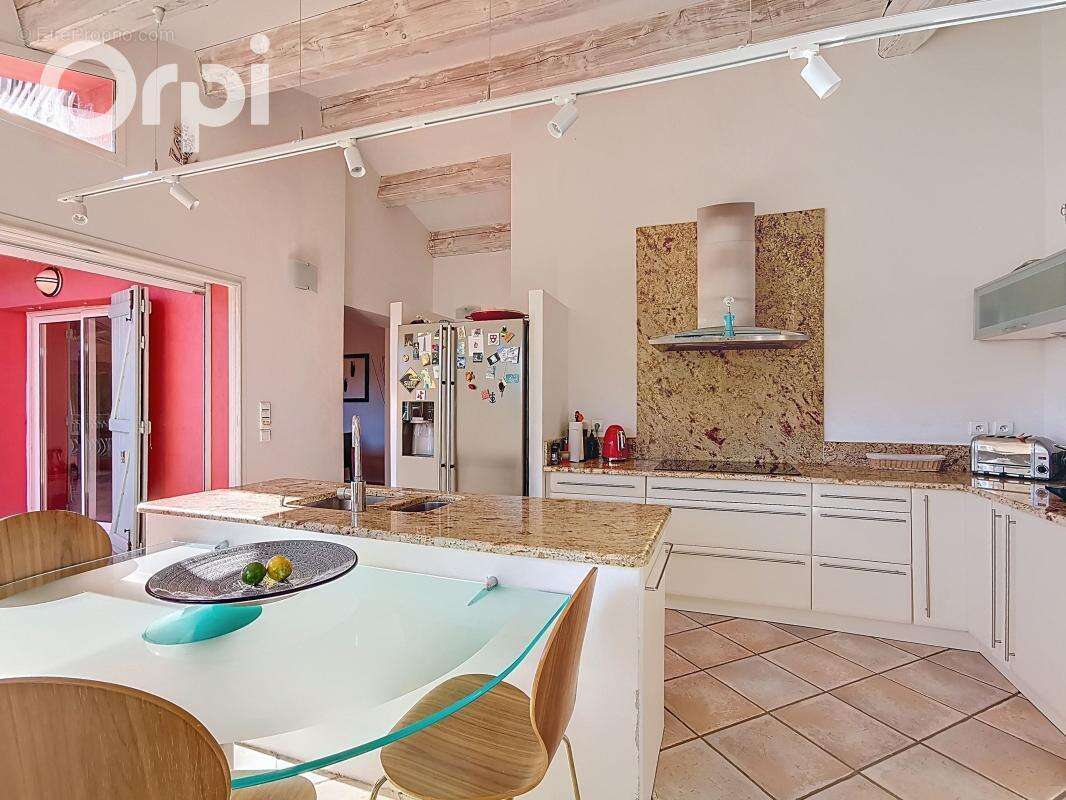 Maison à LA CADIERE-D'AZUR