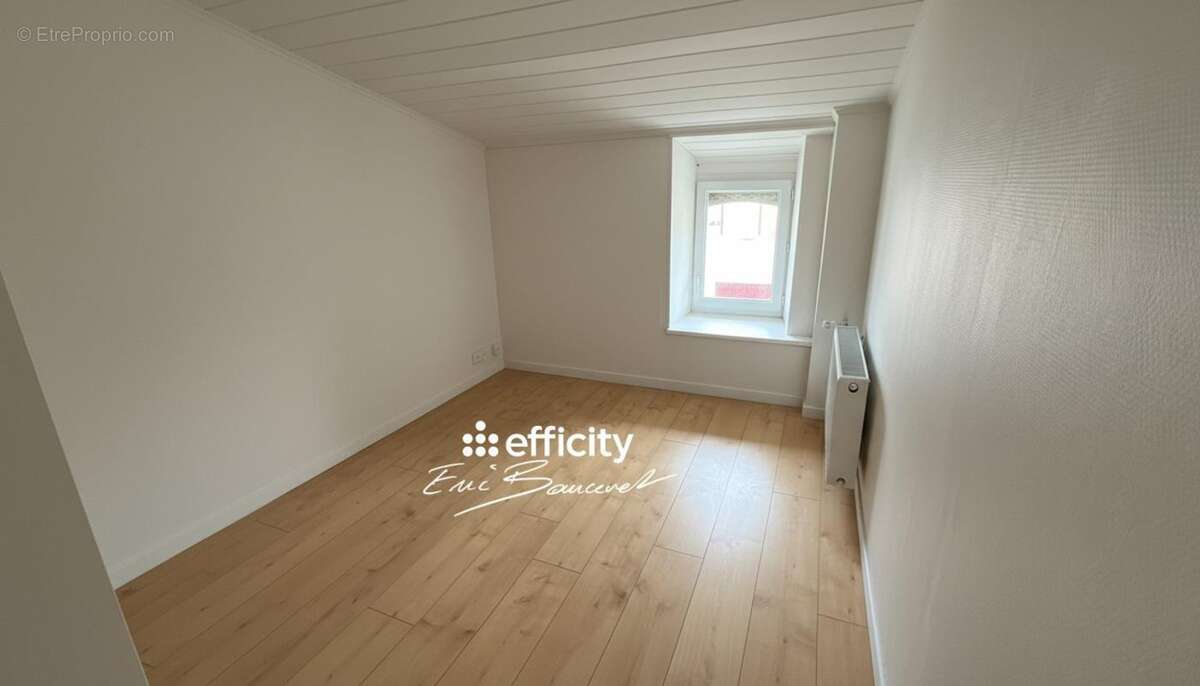Maison 71 m² à Niort  - photo 13