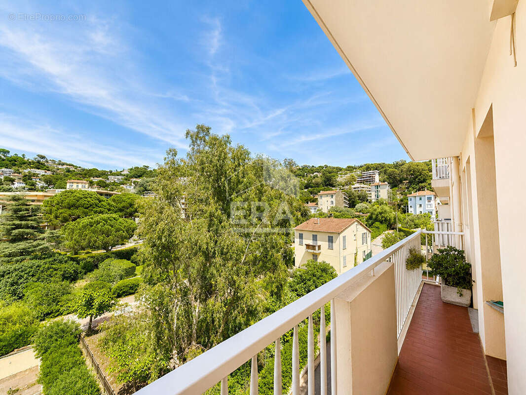 Appartement à LE CANNET