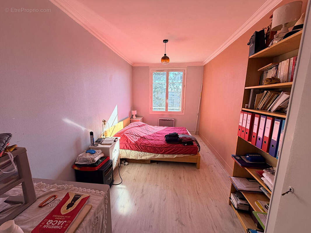 Appartement à OULLINS