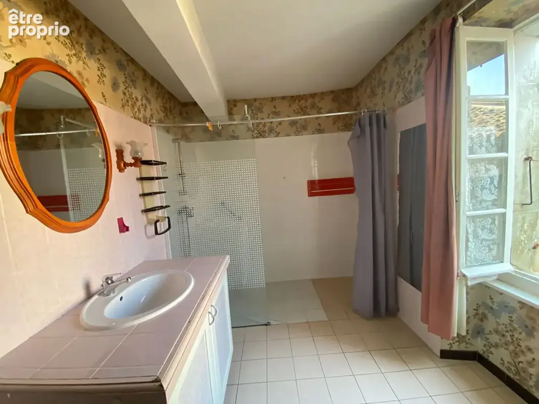 Maison de village avec terrasse et garage - photo 6