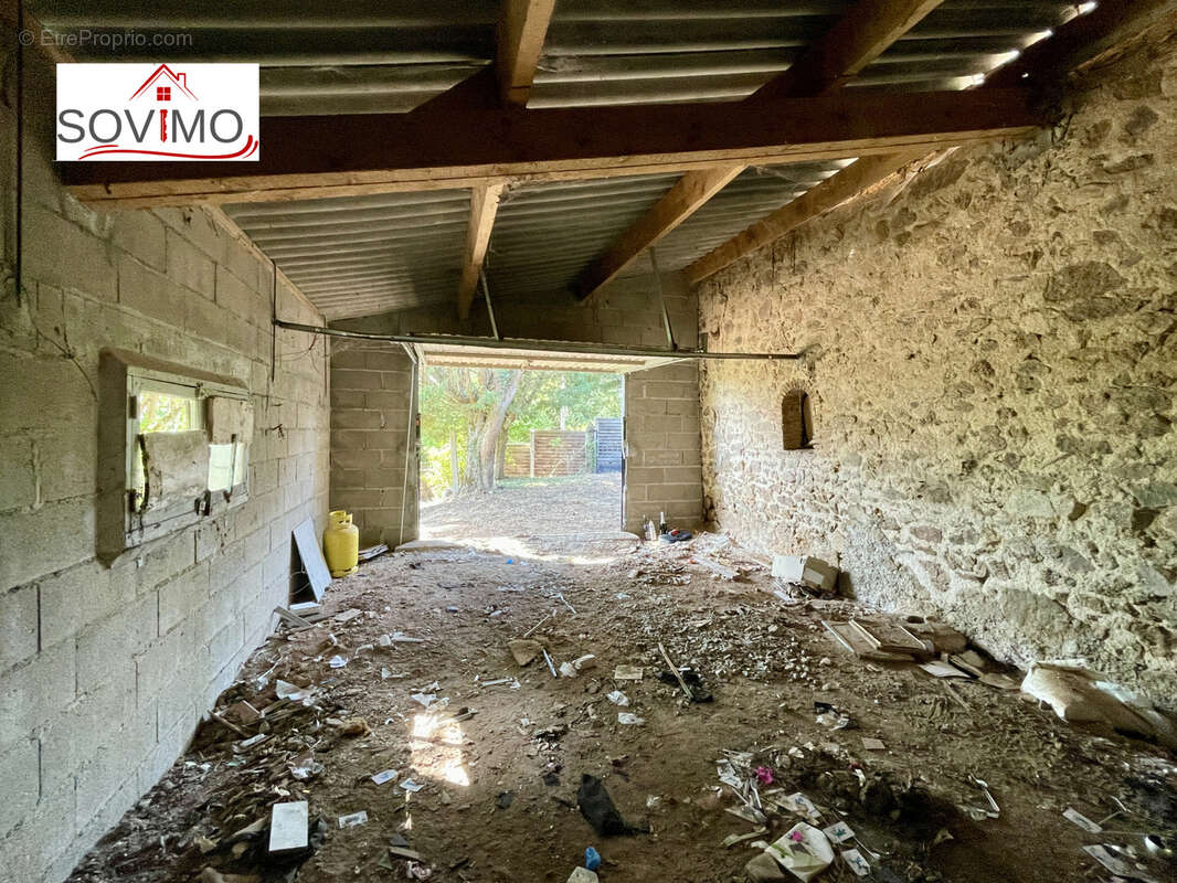 Maison à AVAILLES-LIMOUZINE