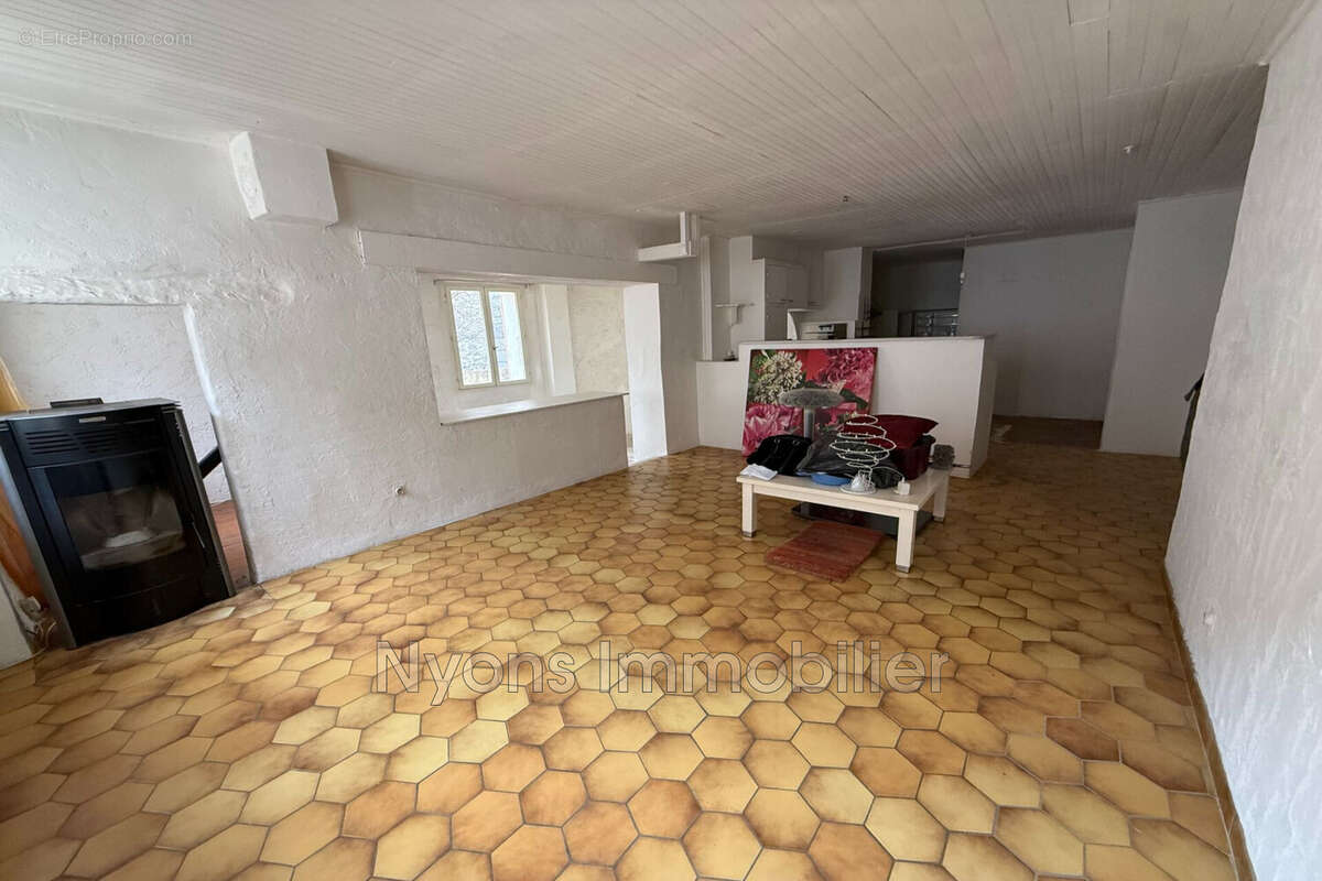 Appartement à LES PILLES