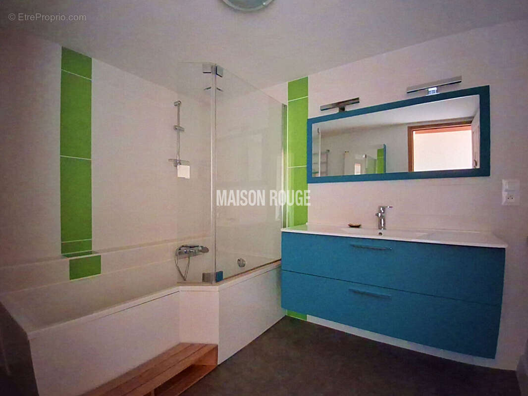 Le charme authentique et les volumes généreux qui font la différence - Maison à proximité du bourg de Yffiniac - photo 15