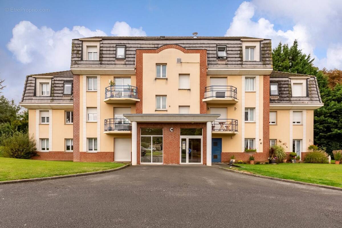 Appartement à AVION