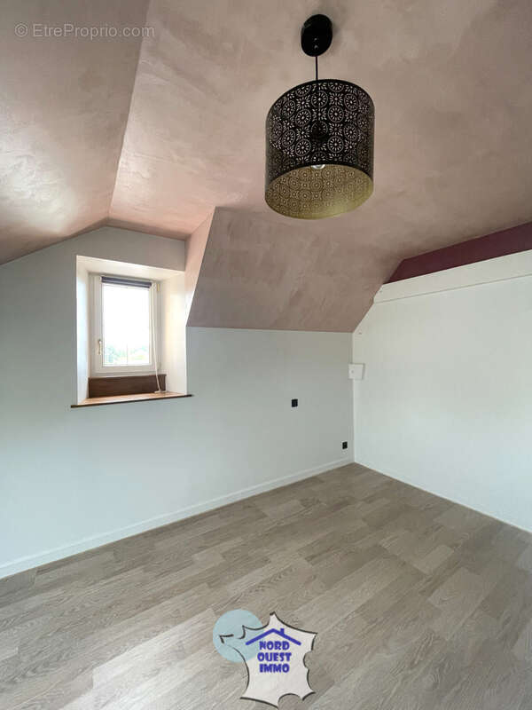 Maison à MAYENNE