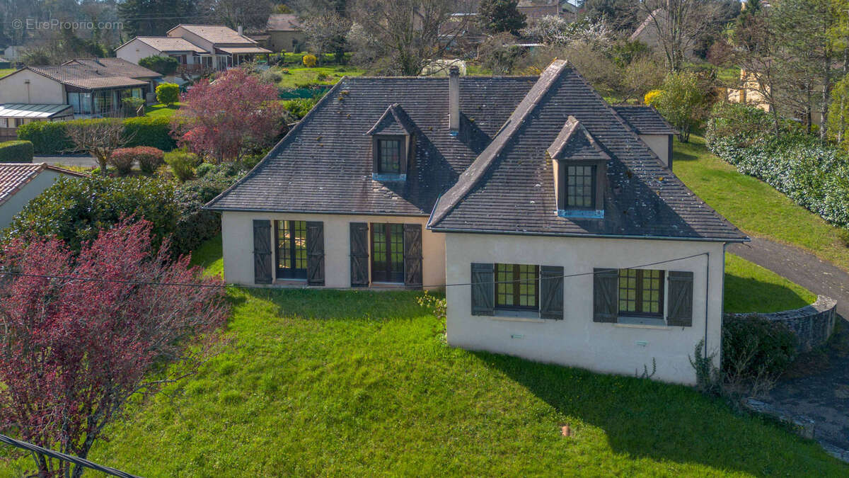 Maison à SARLAT-LA-CANEDA