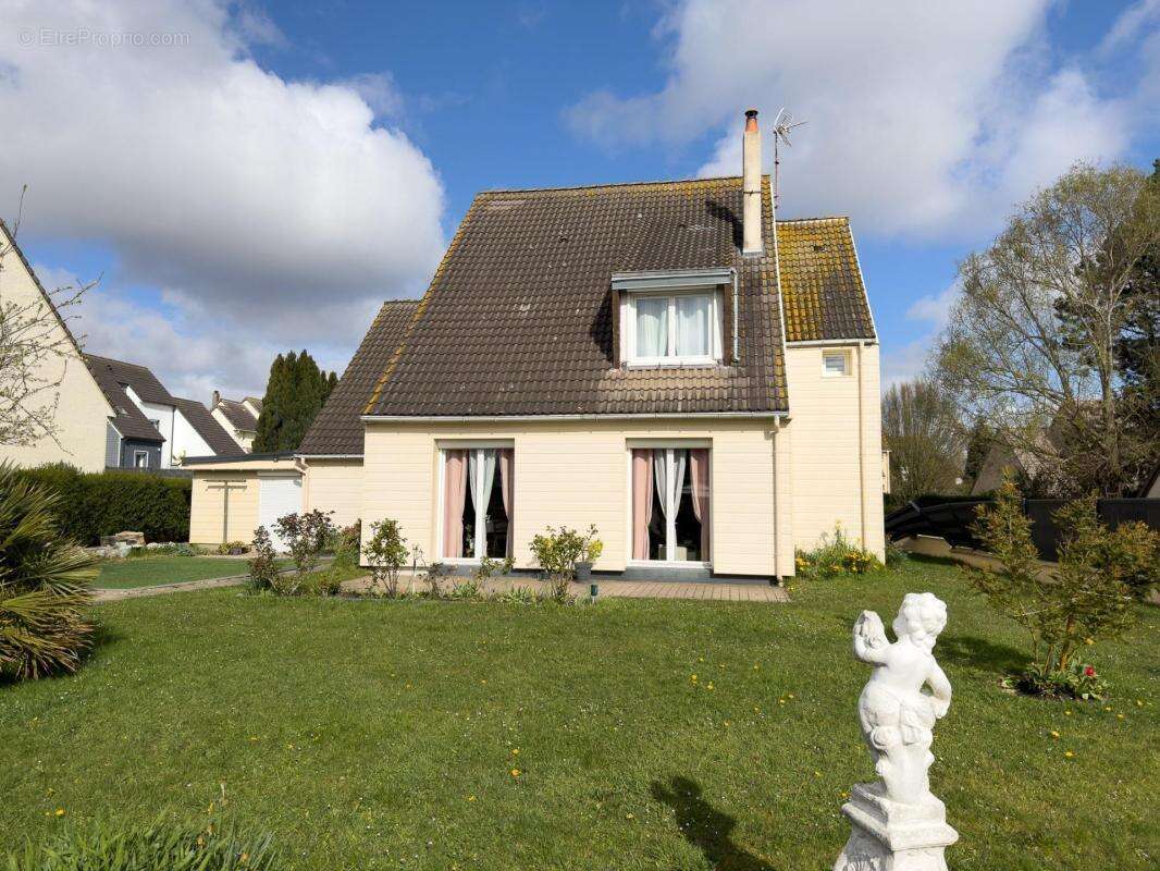 Maison à FONTAINE-LE-DUN