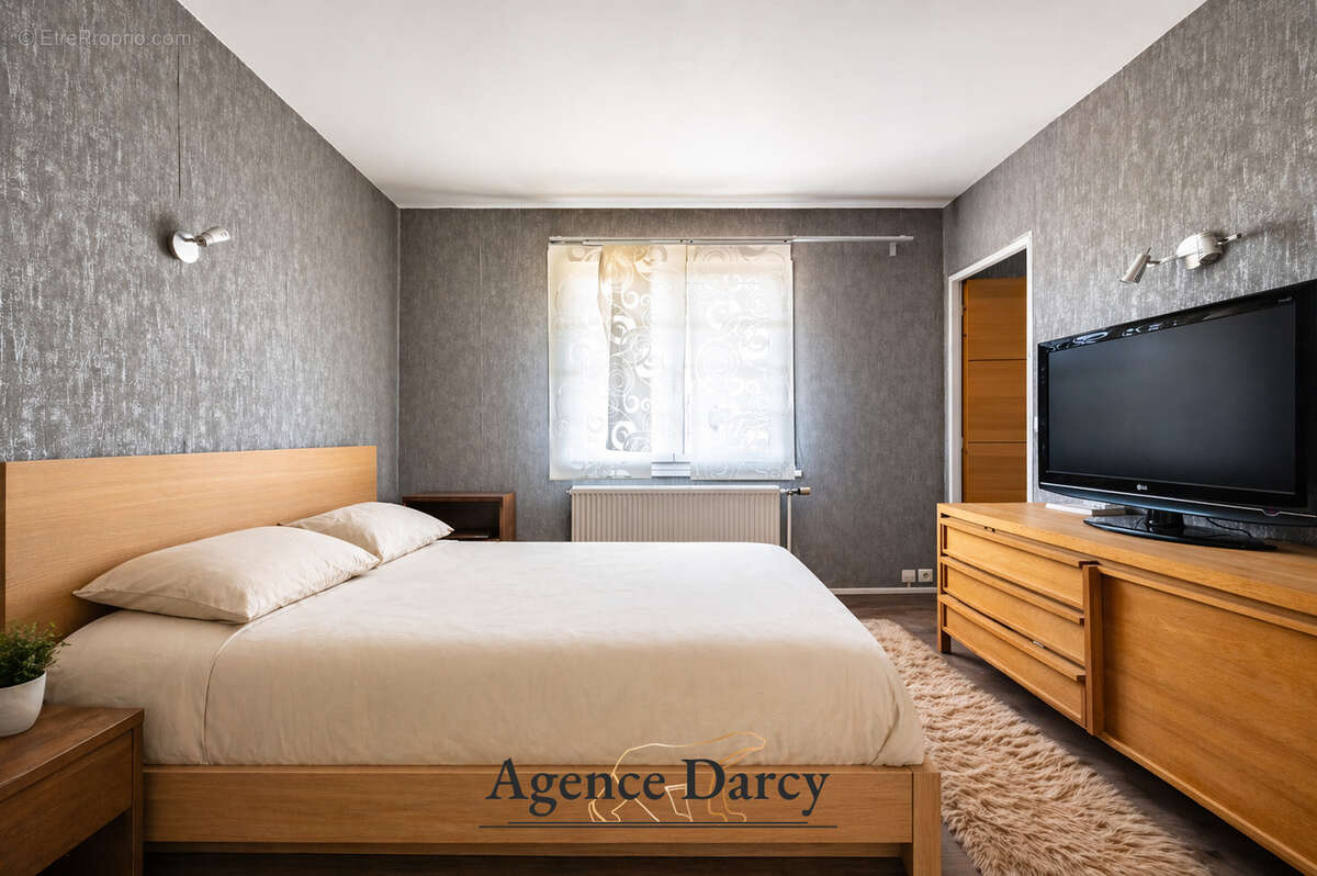 Maison à SAINT-JULIEN