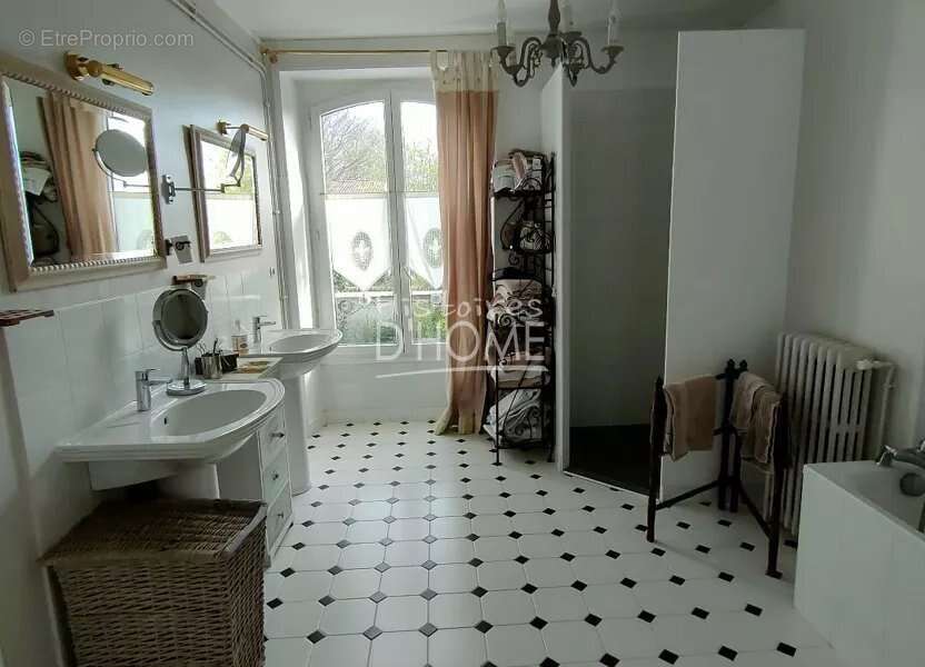 Maison à ROZAY-EN-BRIE
