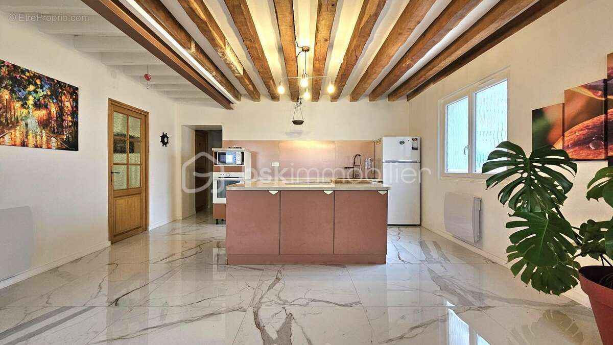 Maison à QUINCY-VOISINS