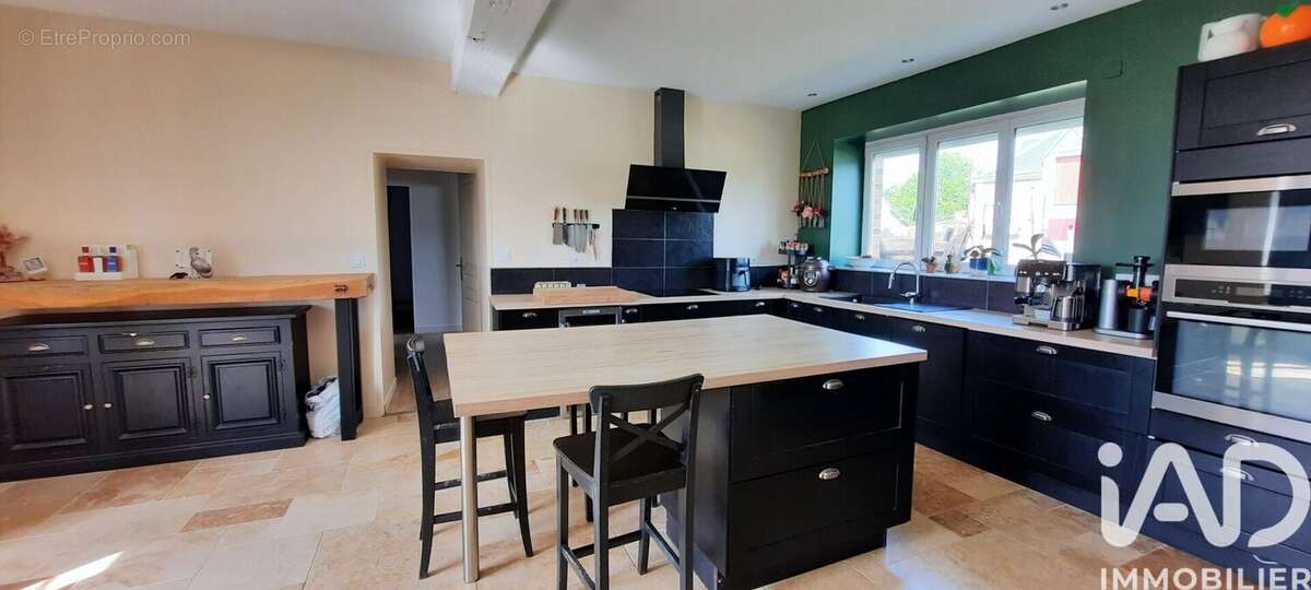 Maison 206 m² à Lancome  - photo 2