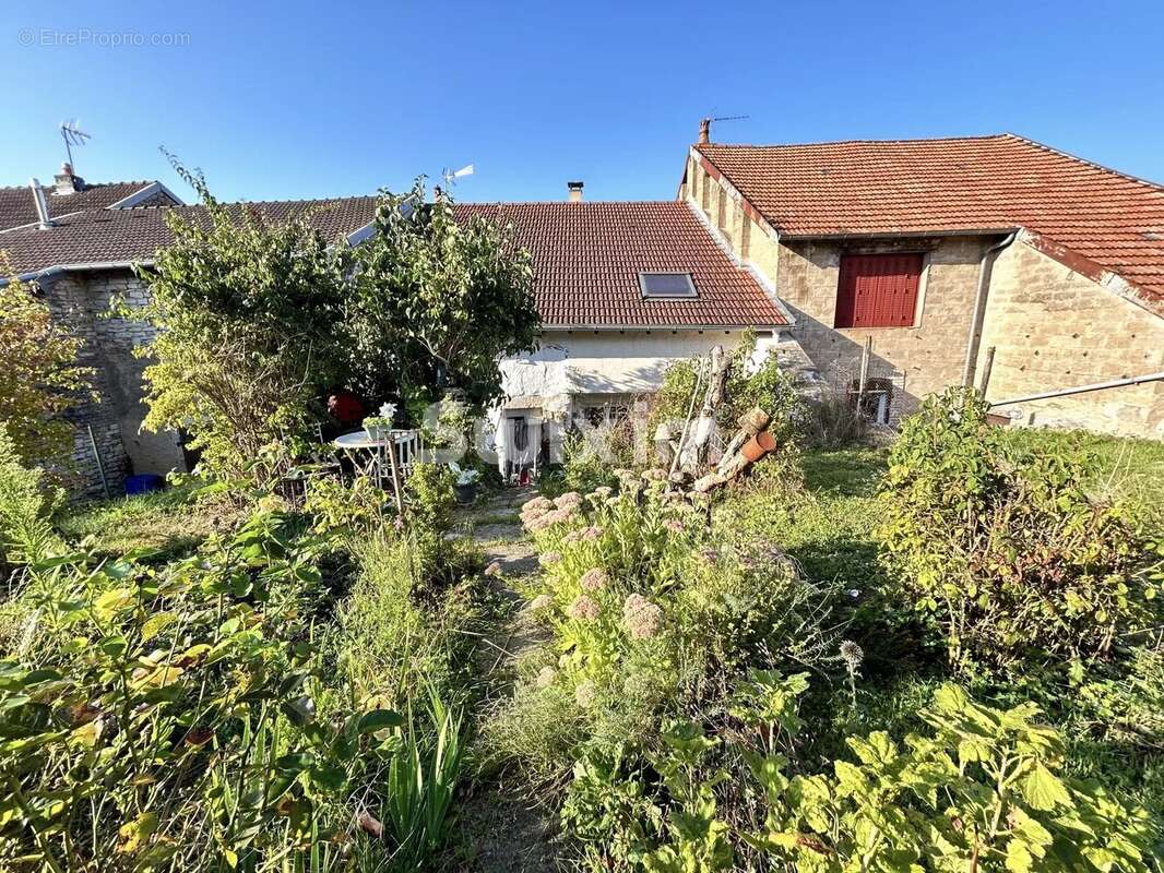 Maison à CHAMPLITTE