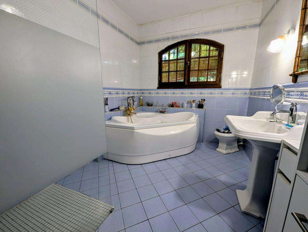 Maison Belin Beliet 7 pièce(s) 141 m2 - photo 12