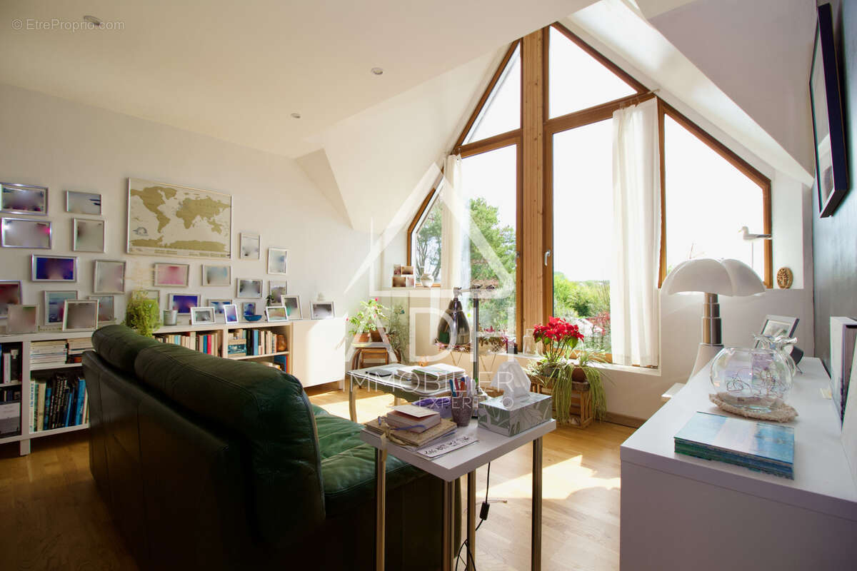 A VENDRE à MEZIERES SUR SEINE Maison 7 pièces / 5 chambres - 193m2 - photo 9