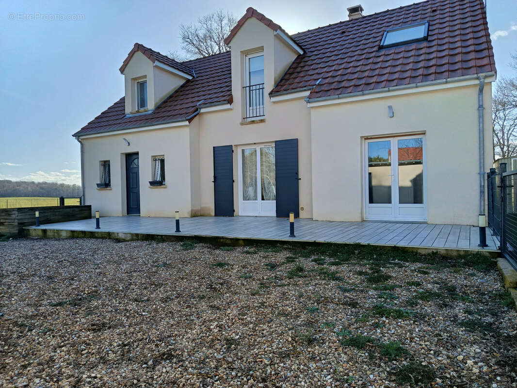 Maison à MENETOU-COUTURE