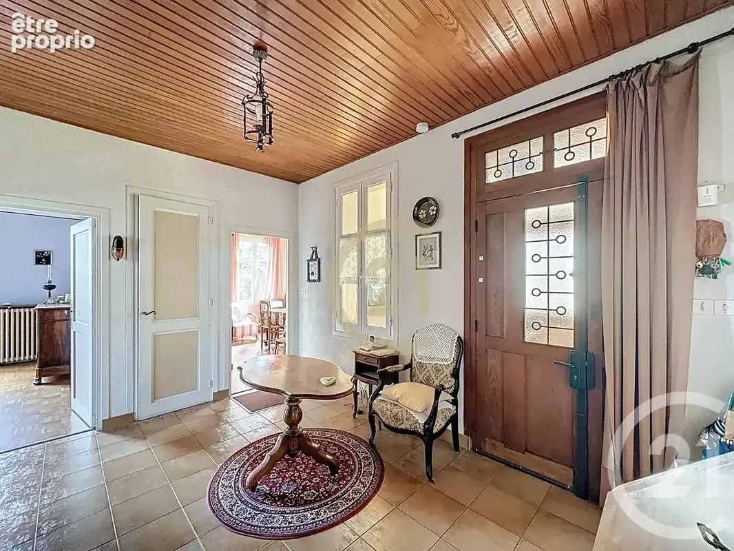 Maison 9 pièces 185 m² à vendre à Remoulins (30210) - photo 3