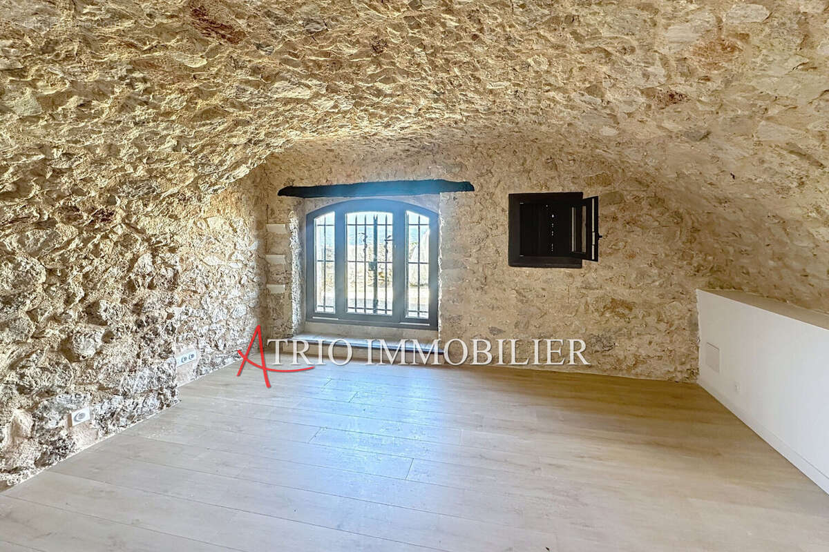 Maison à SAINT-JEANNET