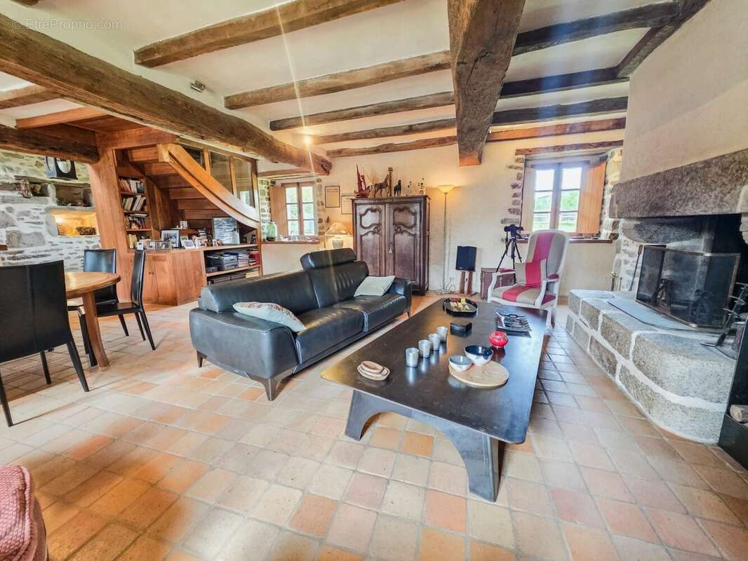 Maison à AMBON