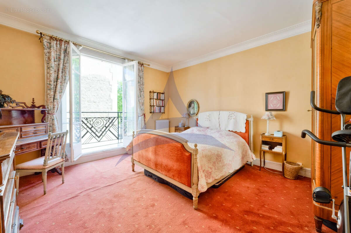 Appartement à PARIS-12E