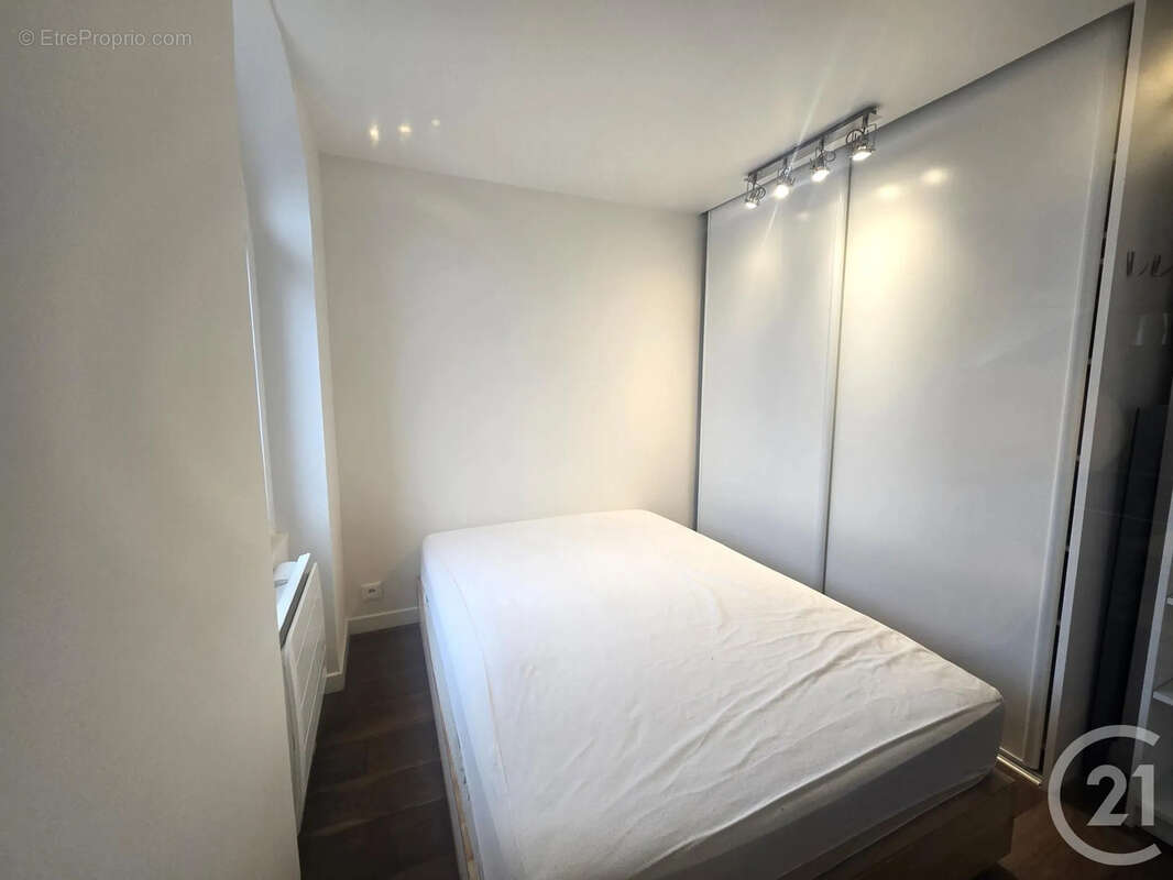 Appartement à SAINT-MAUR-DES-FOSSES