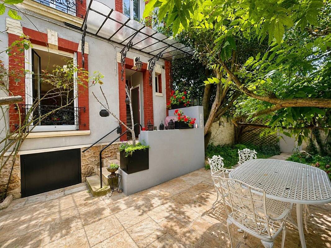 Maison à COLOMBES