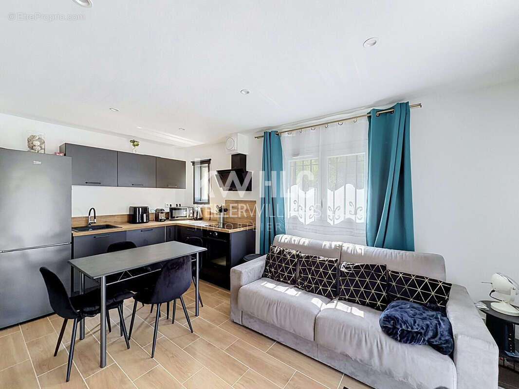 Appartement 33 m² à Frejus  - photo 3
