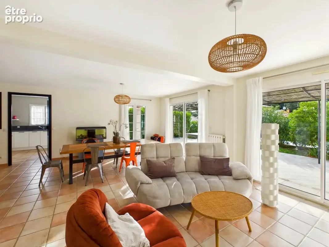 Maison contemporaine de 5 chambres avec piscine, proche du lac de la Cavayère à Carcassonne - photo 11