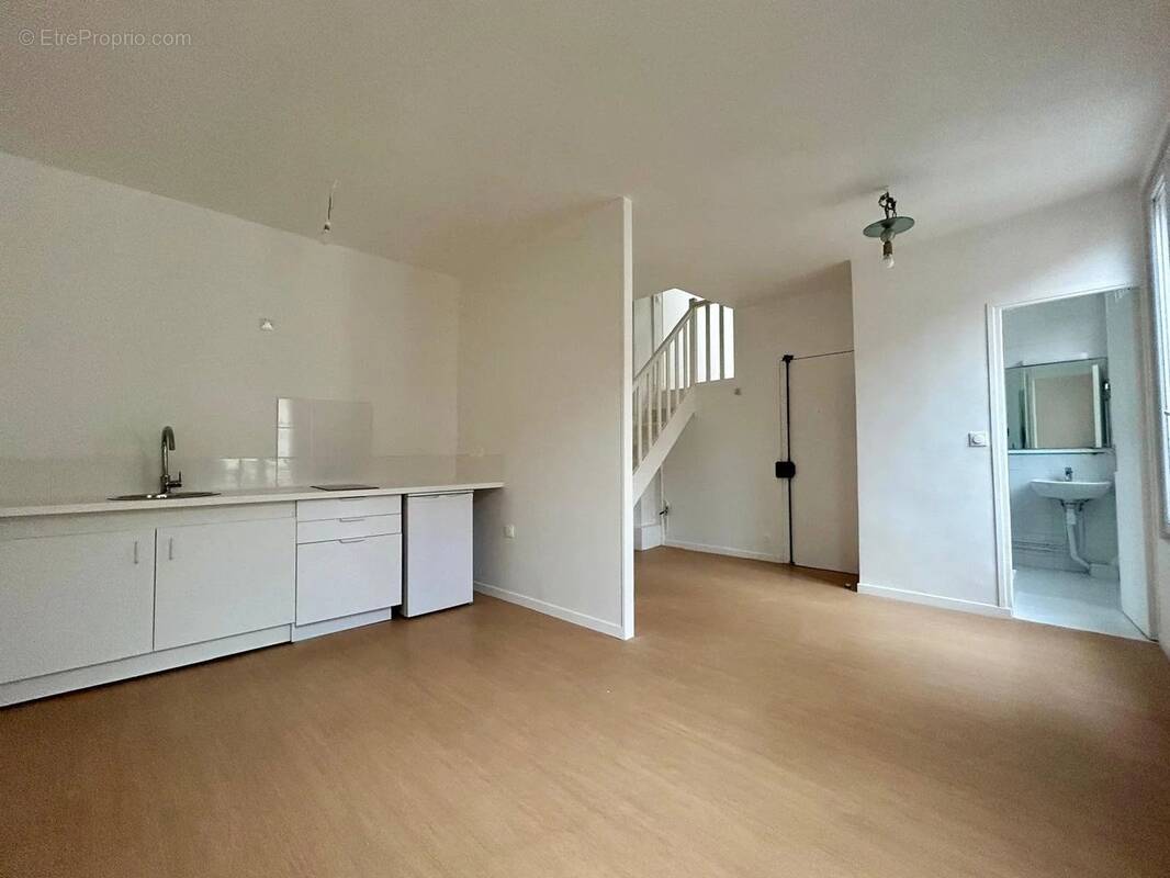Appartement à PARIS-12E