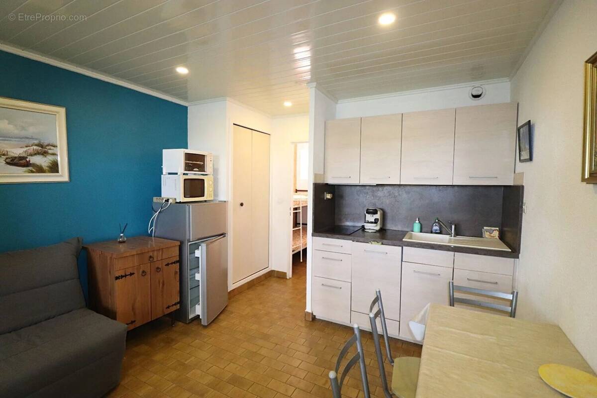 Appartement à SAINT-CYR-SUR-MER