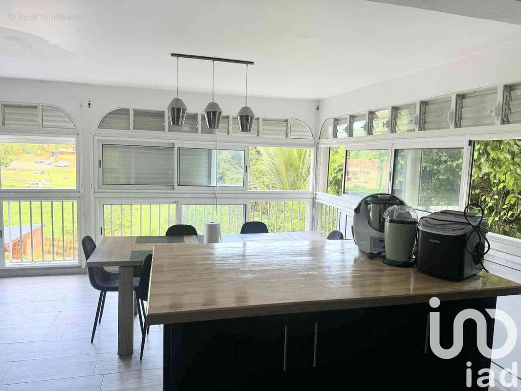 Photo 5 - Maison à LES ABYMES