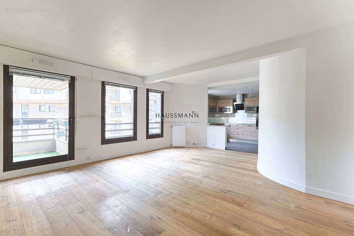 Appartement à LEVALLOIS-PERRET