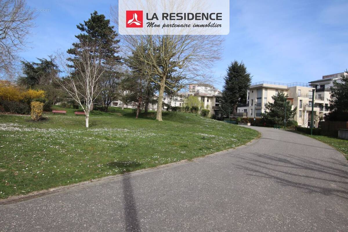 Appartement à ELANCOURT