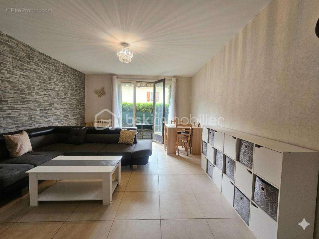Appartement à LE PONT-DE-CLAIX