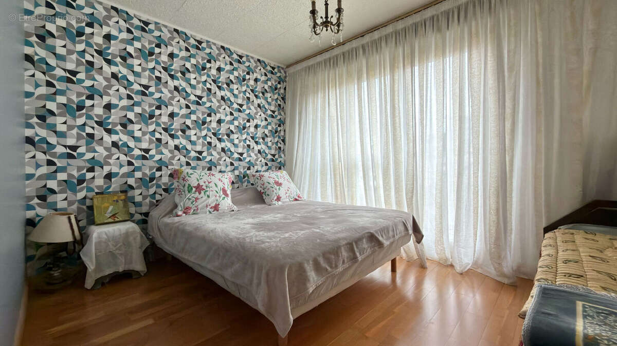 Appartement à CORBEIL-ESSONNES