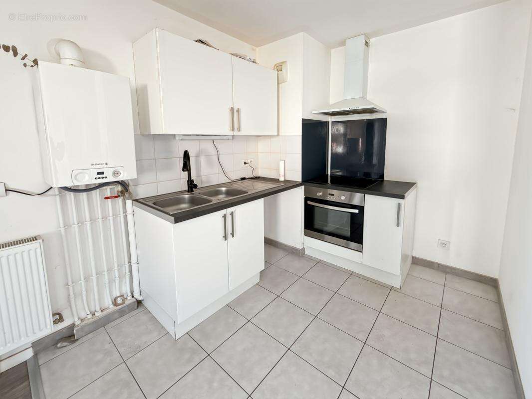 Appartement à SAINT-PRYVE-SAINT-MESMIN