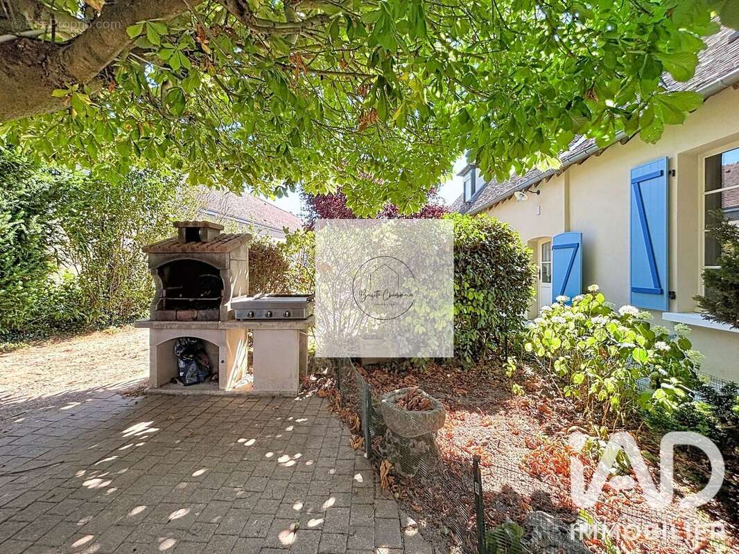 Maison 170 m² à Treon  - photo 2