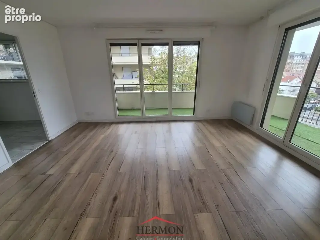 ASNIERES - Appartement 2 pièces avec terrasse et parking - photo 2