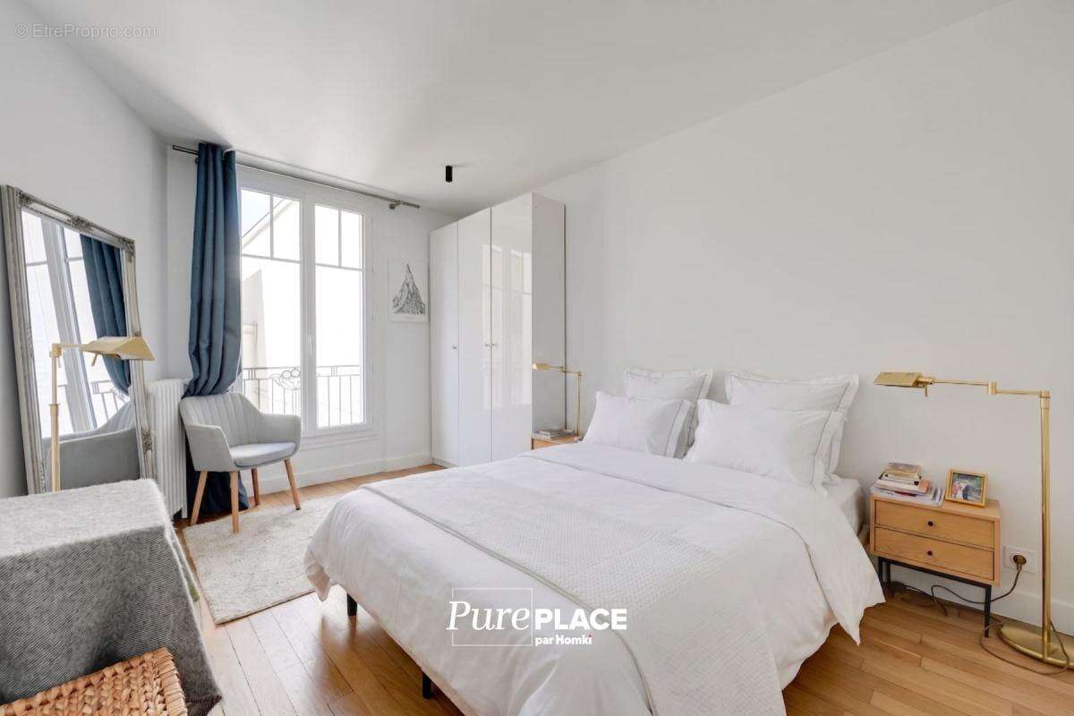 Appartement à PARIS-15E