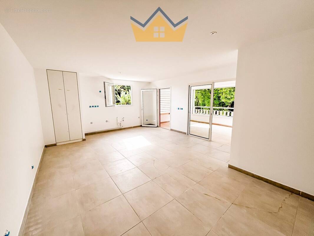 Appartement à FORT-DE-FRANCE