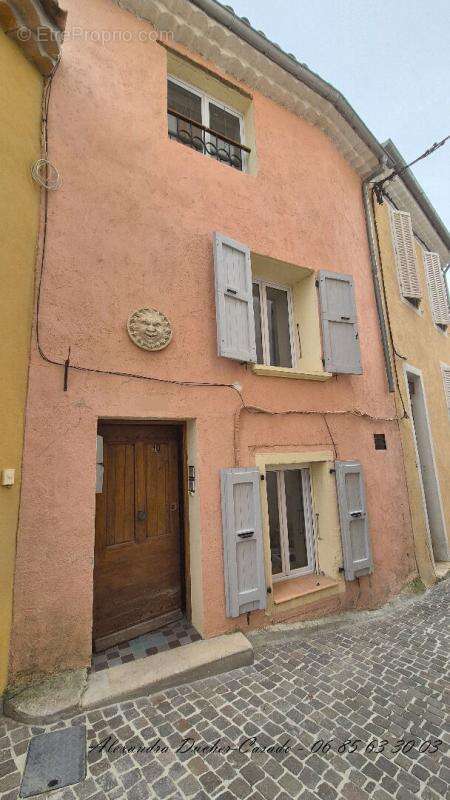 Maison à GREOUX-LES-BAINS