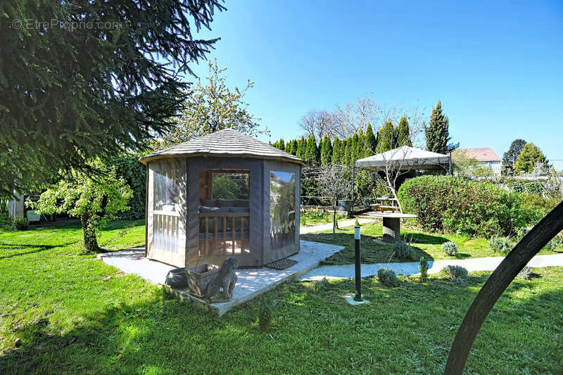 Maison à MORFONTAINE