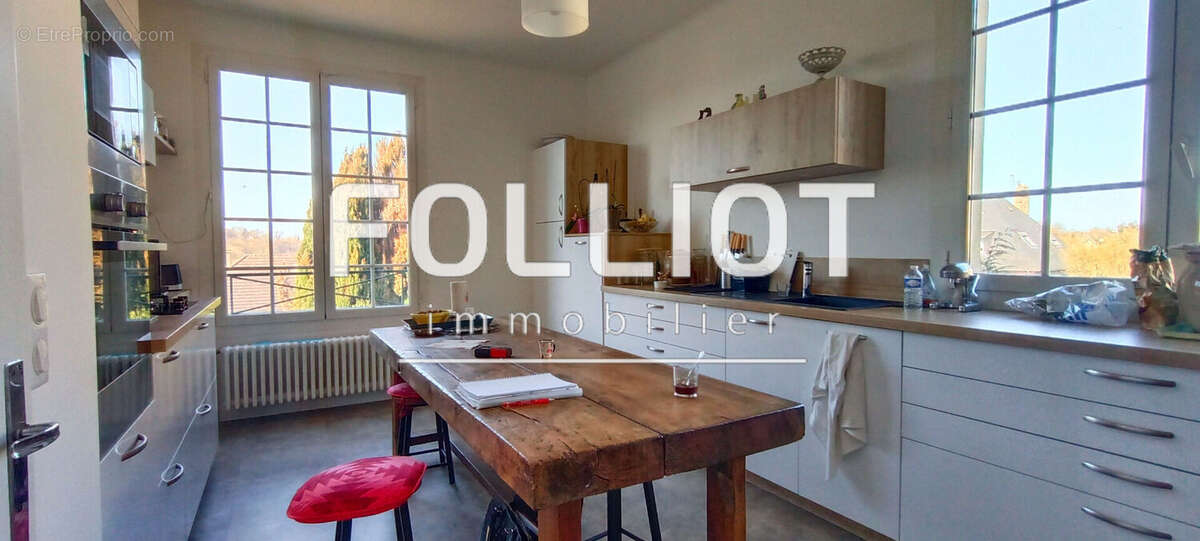 Maison à VILLEDIEU-LES-POELES