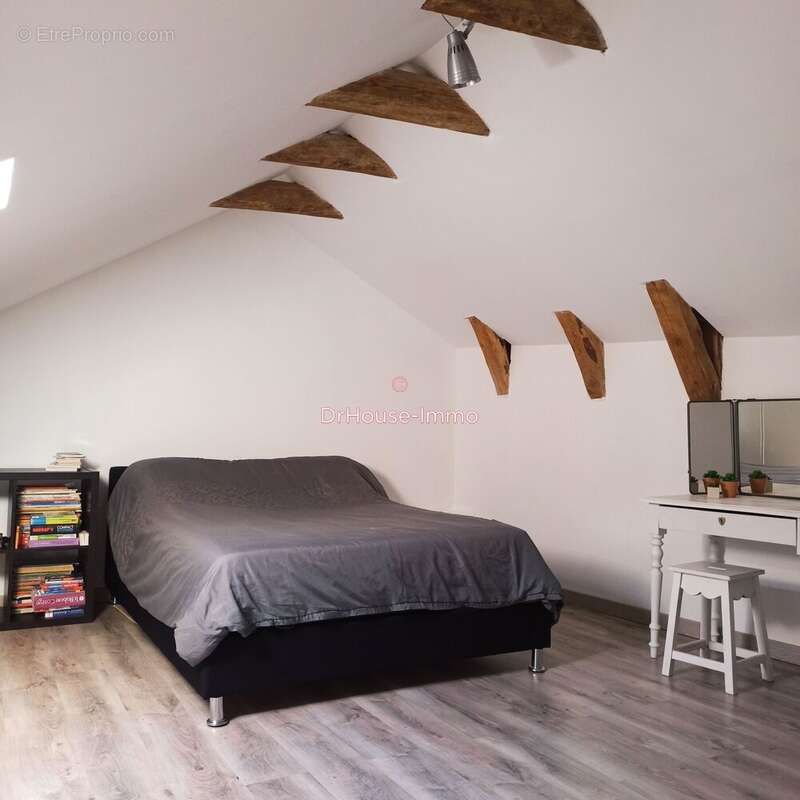 Maison à SAINT-HOSTIEN