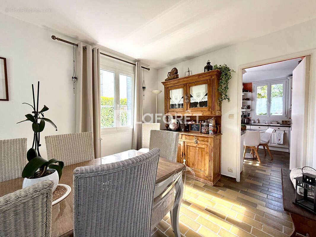 Laforêt Luzarches propose - Maison Asnières Sur Oise 5 pièce(s) 151 m2 - photo 6