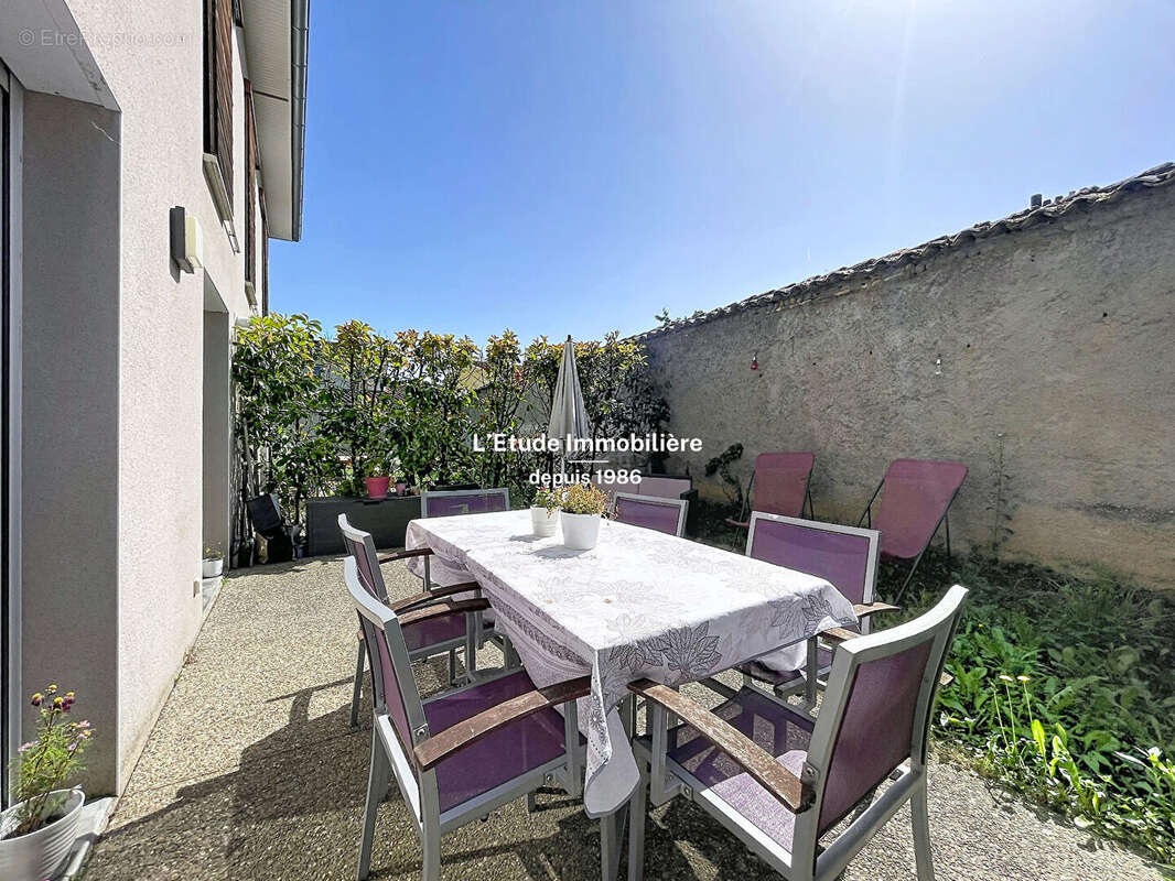 Appartement à RILLIEUX-LA-PAPE