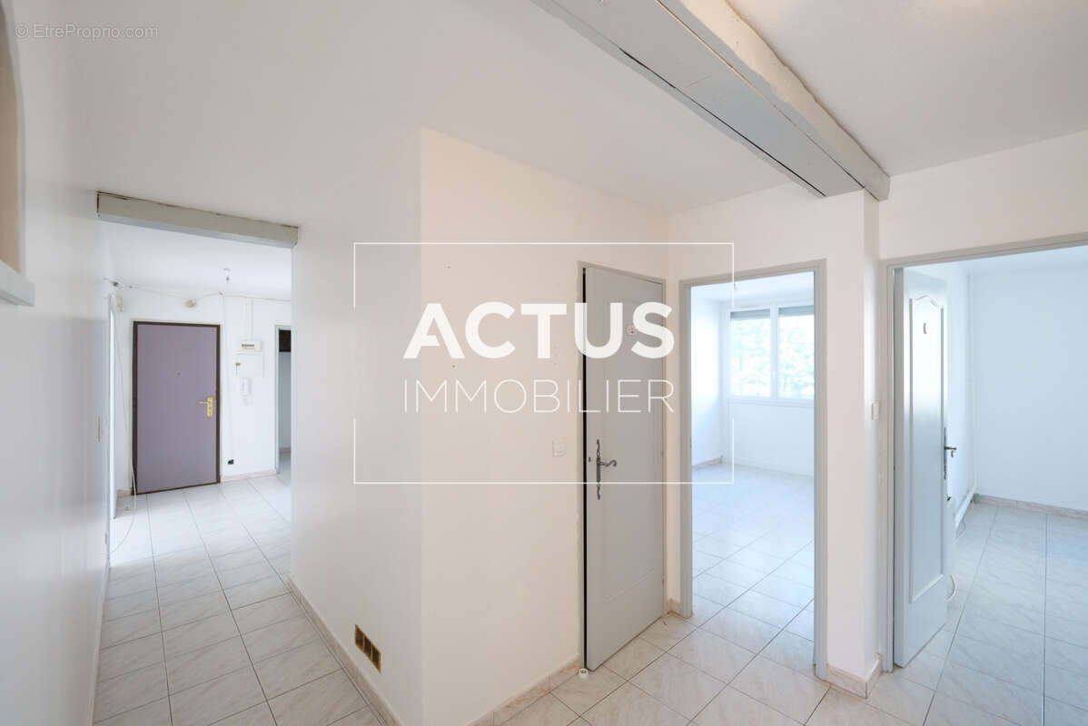 Appartement à SALON-DE-PROVENCE